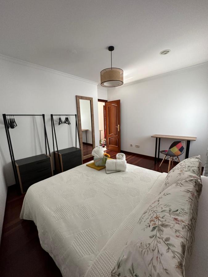 Appartement O Xaneiro à Noia Extérieur photo